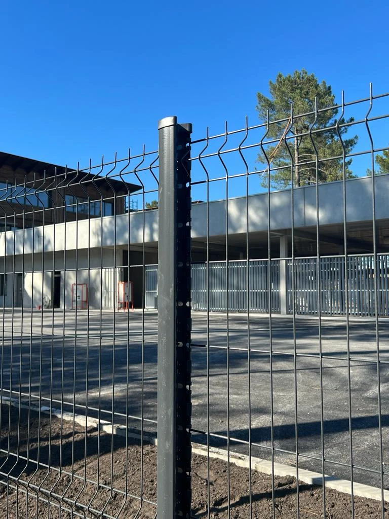 Poteau RESID gris 1,80M + Bouchon